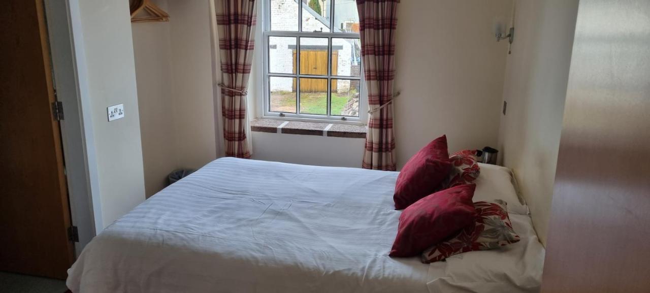 Ecclefechan Hotel Bagian luar foto