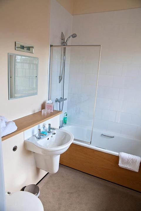 Ecclefechan Hotel Bagian luar foto